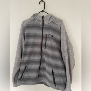 Patagonia men’s zip-up hooded jacket size XL